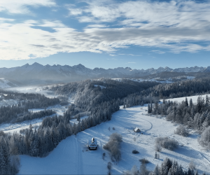 Widok na Tatry Bielskie i Tatry wysokie